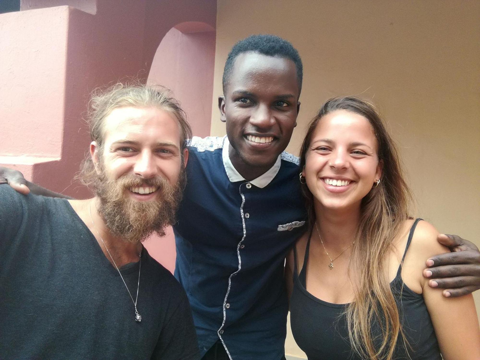 TGS Homestay Kampala Luaran gambar