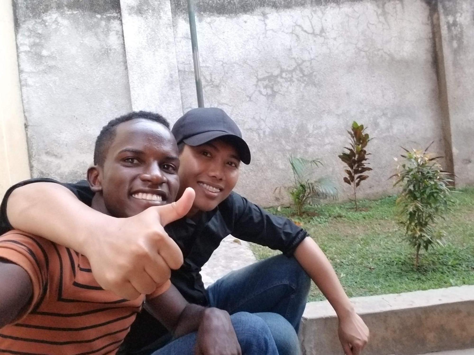 TGS Homestay Kampala Luaran gambar
