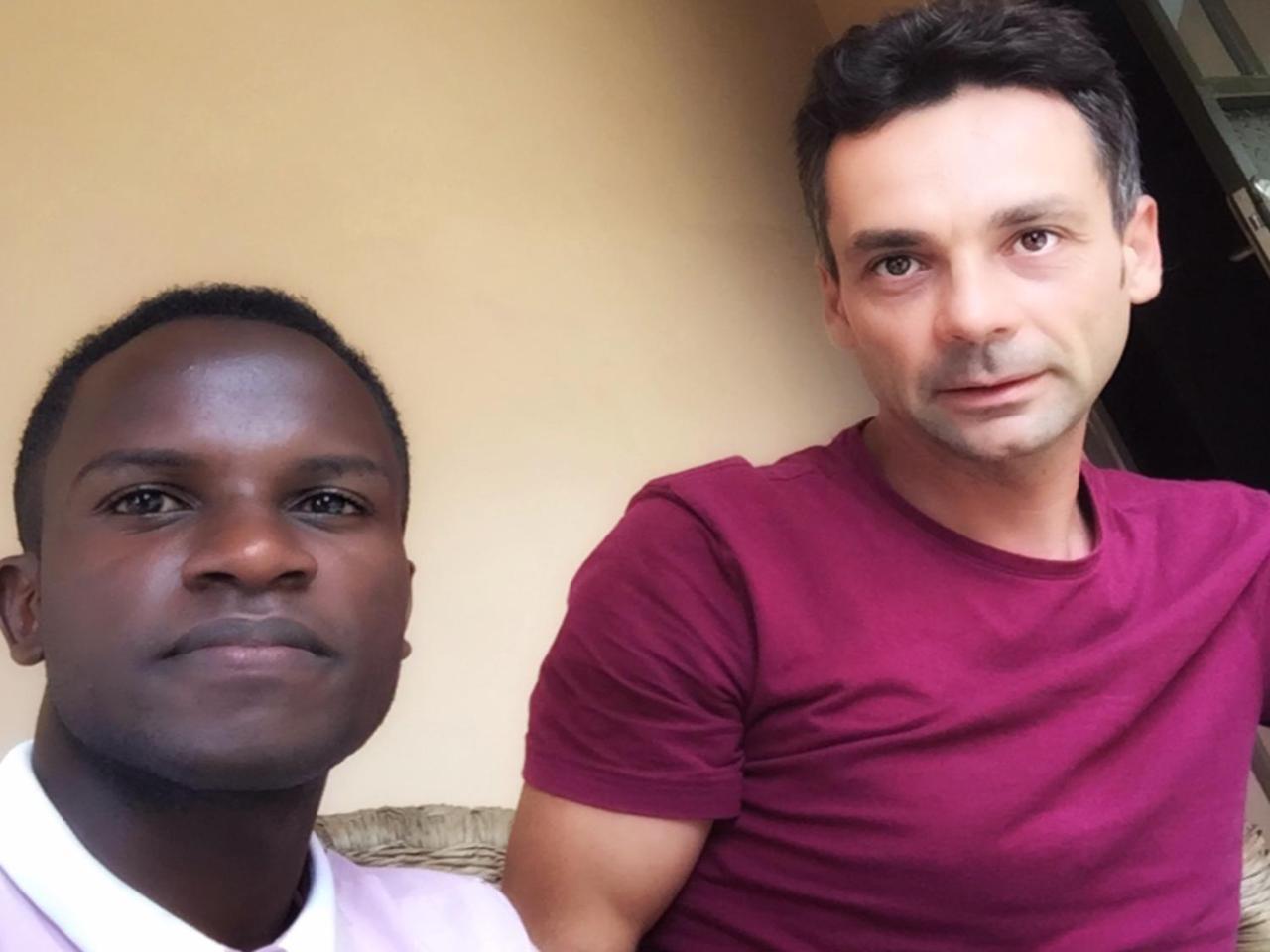 TGS Homestay Kampala Luaran gambar