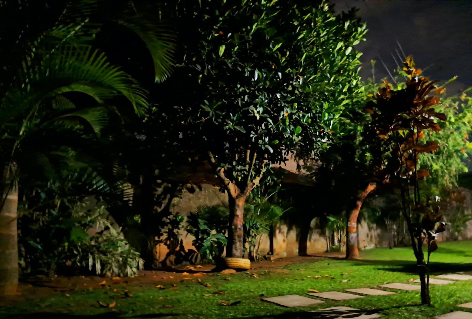 TGS Homestay Kampala Luaran gambar